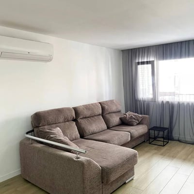 Rental of a cozy apartment with 3 bedrooms, 100 m², Alicante, Spain